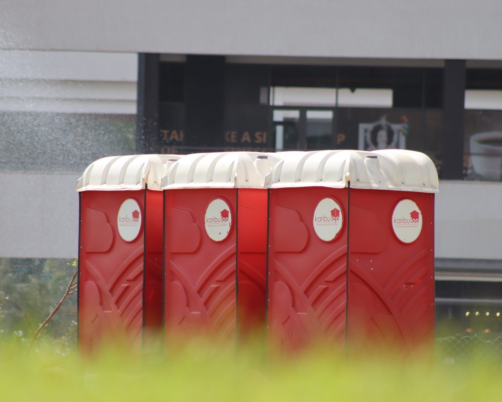 Reasons Karibu Loo offers the Best Mobile Toilets Experience in Nairobi, Kenya.